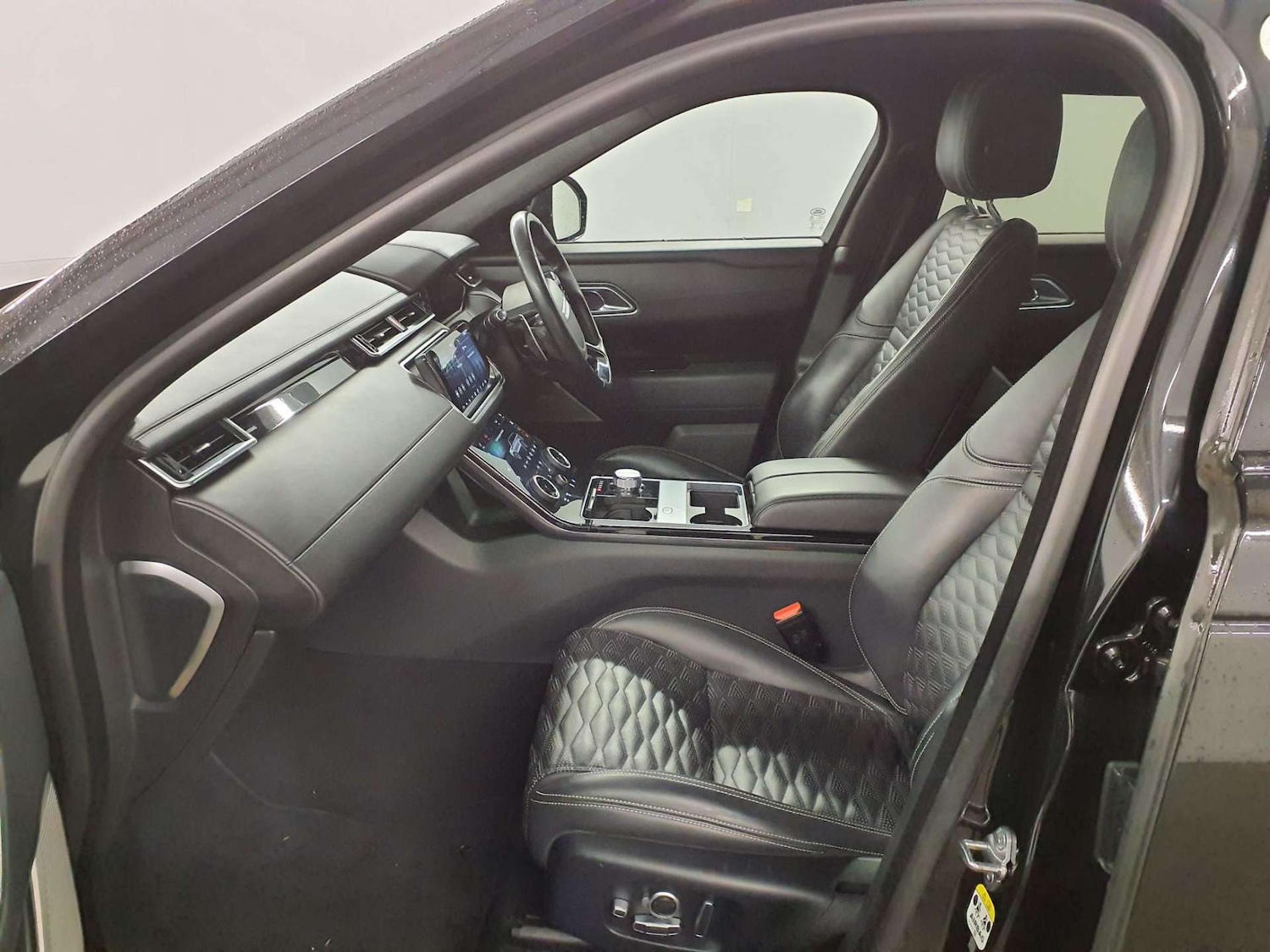 Used Land Rover Range Rover Velar 2020 for sale - 76606063: Photo 10