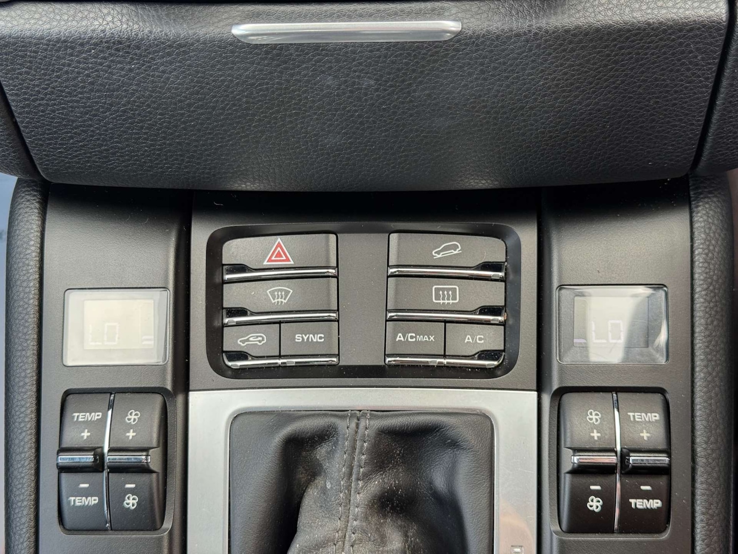 Used Porsche Macan 2017 for sale - 76363773: Photo 38