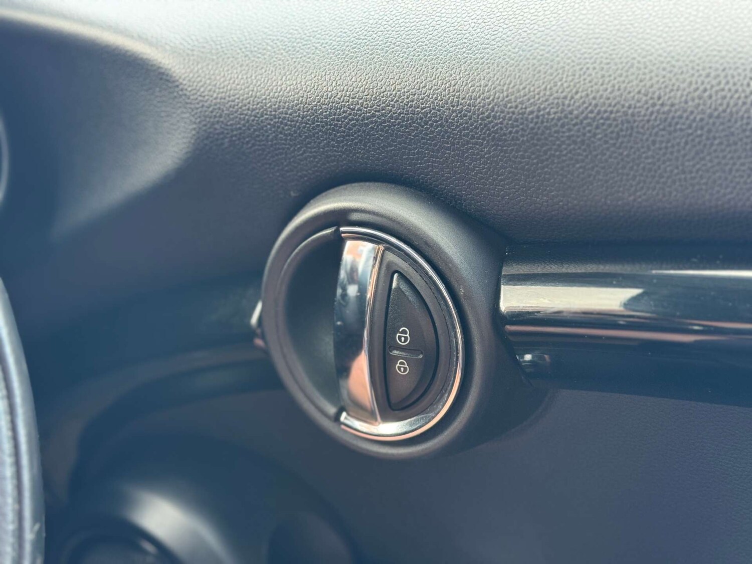 Used MINI Hatch 2016 for sale - 76601544: Photo 35