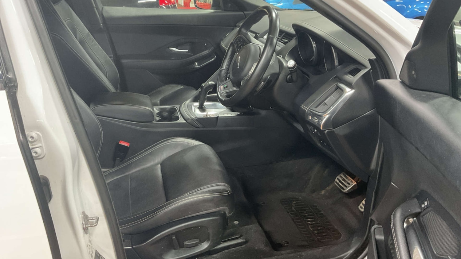 Used Jaguar E-Pace 2018 for sale - 77167227: Photo 10