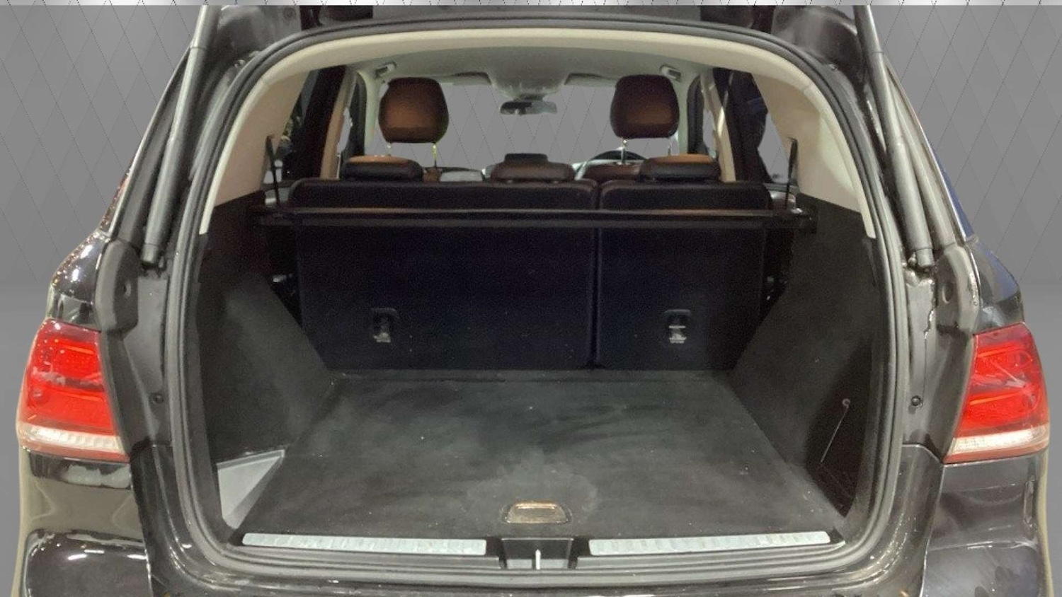 Used Mercedes-Benz GLE 2018 for sale - 76659852: Photo 16