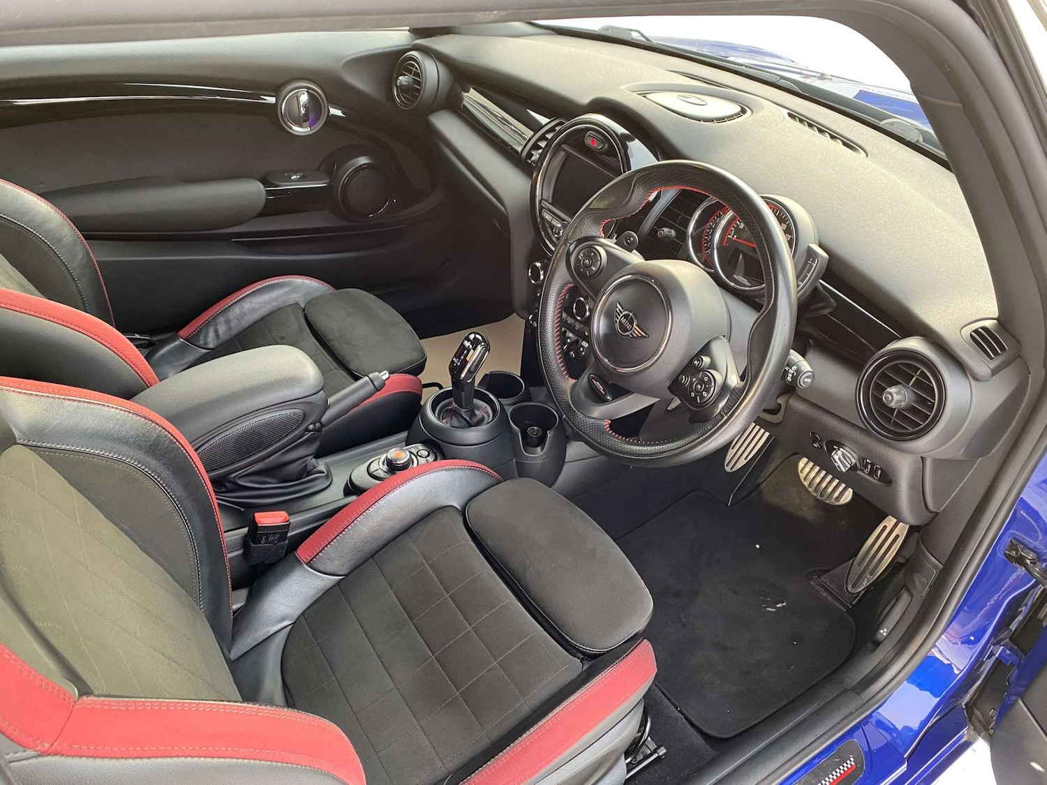 Used MINI Hatch 2019 for sale - 77235329: Photo 21