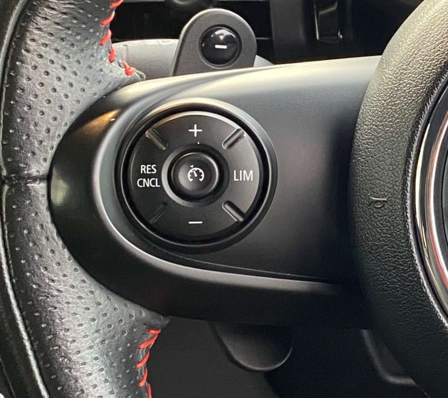 Used MINI Hatch 2019 for sale - 77235329: Photo 24