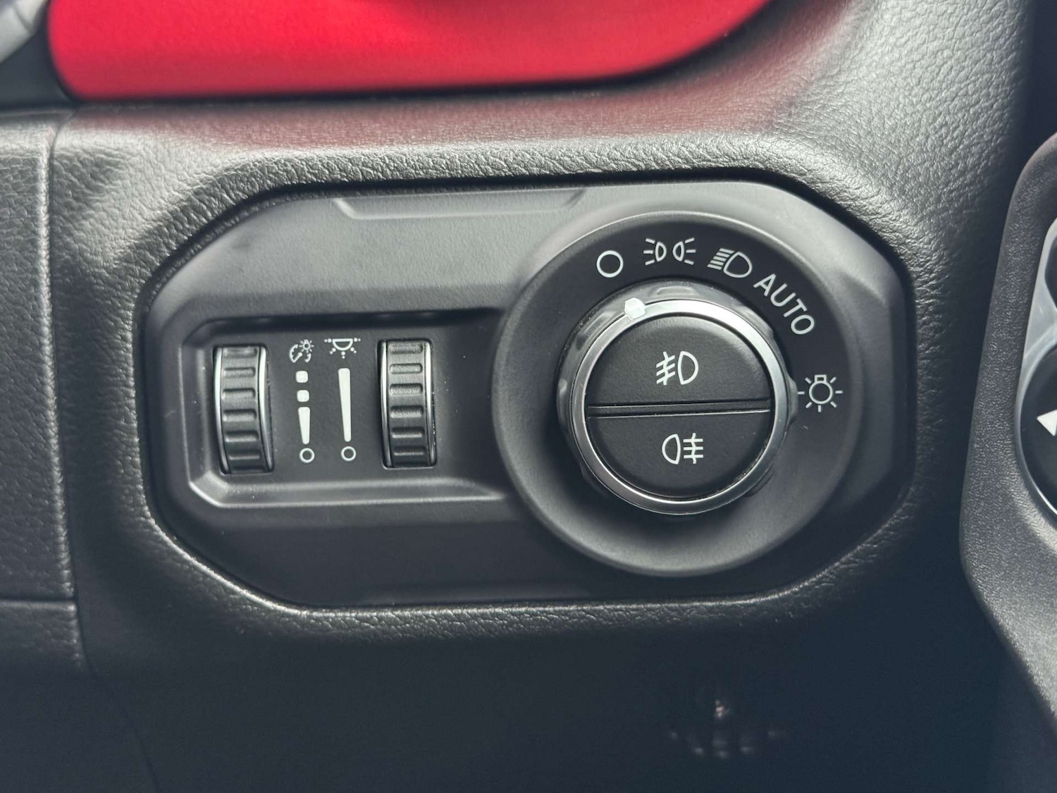 Used Jeep Wrangler 2019 for sale - 76475102: Photo 34