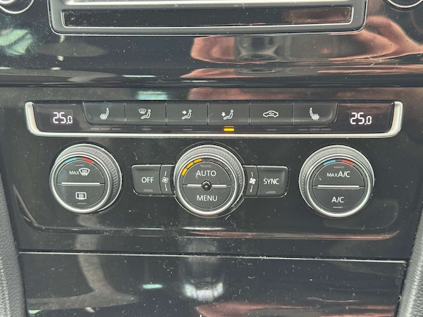 Used Volkswagen Golf 2016 for sale - 76216602: Photo 29