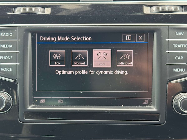 Used Volkswagen Golf 2016 for sale - 76216602: Photo 39