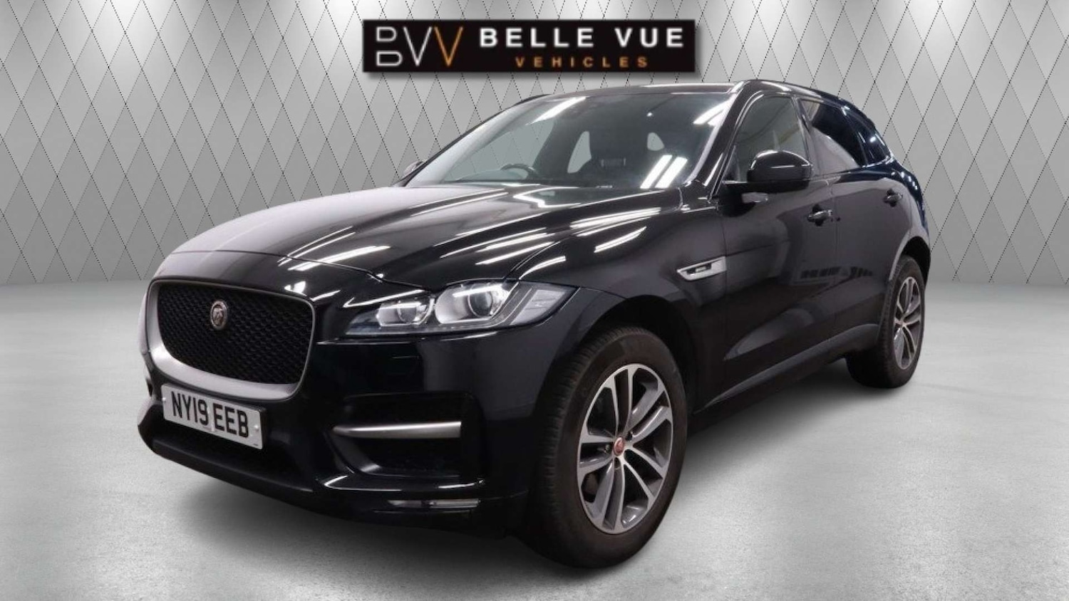 Used Jaguar F-Pace 2019 for sale - 76927419: Photo 5