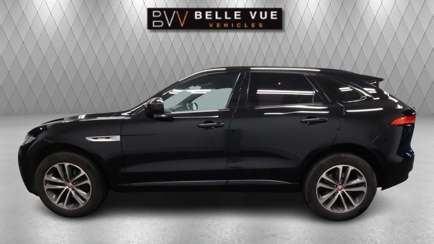 Used Jaguar F-Pace 2019 for sale - 76927419: Photo 7