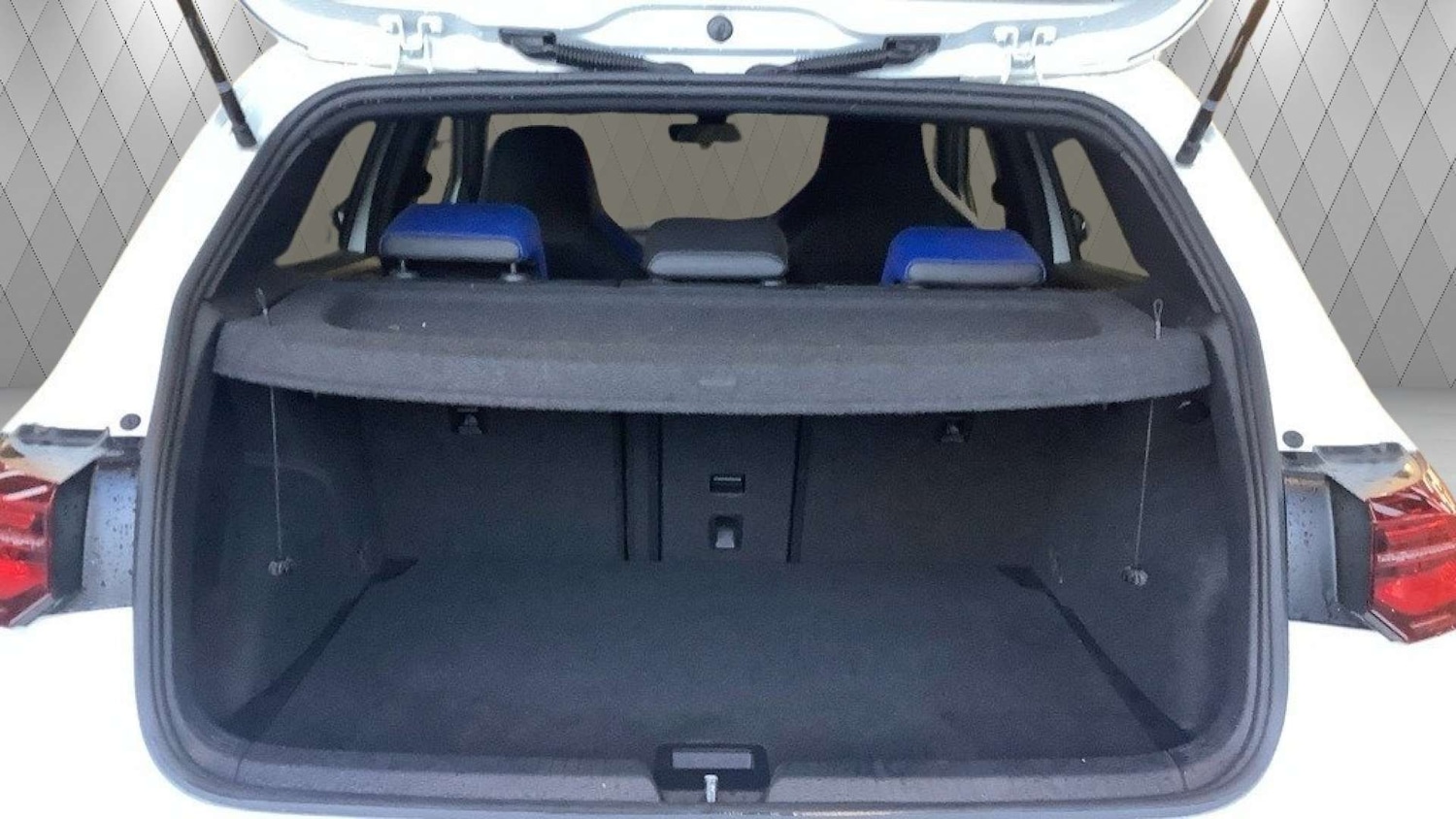 Used Volkswagen Golf 2023 for sale - 76536938: Photo 16