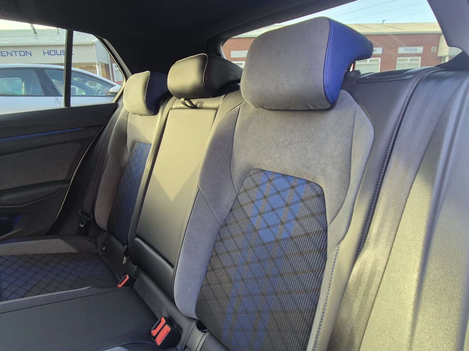 Used Volkswagen Golf 2023 for sale - 76536938: Photo 31