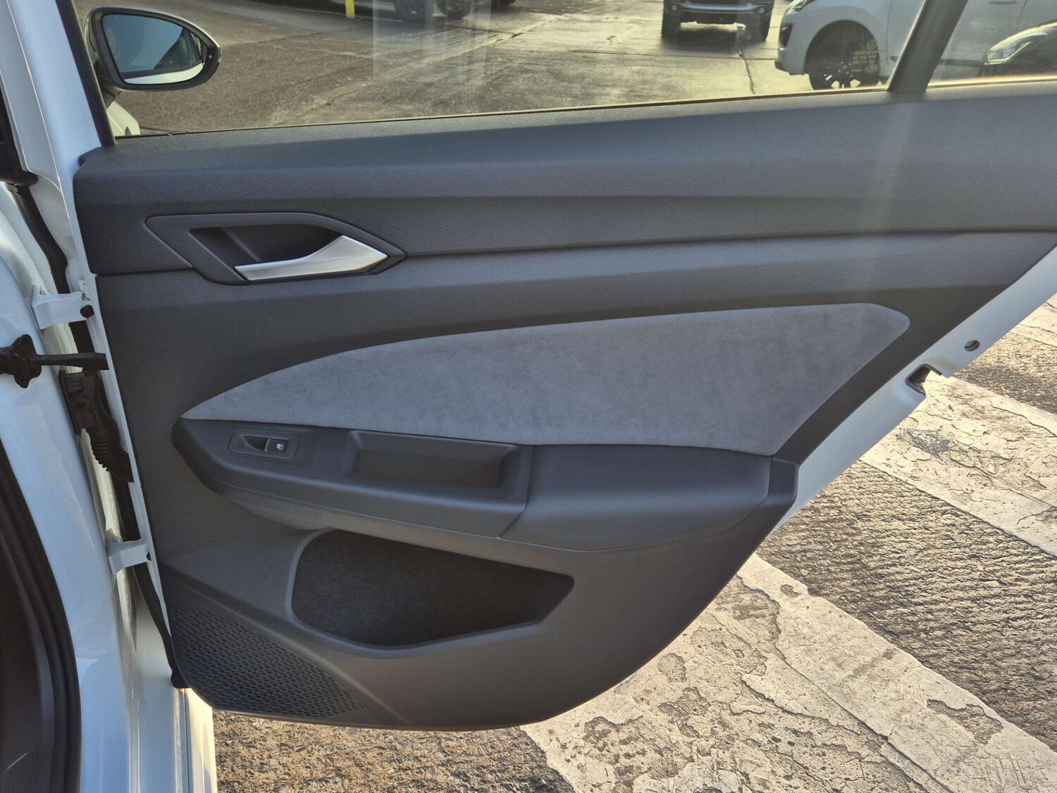 Used Volkswagen Golf 2023 for sale - 76536938: Photo 36