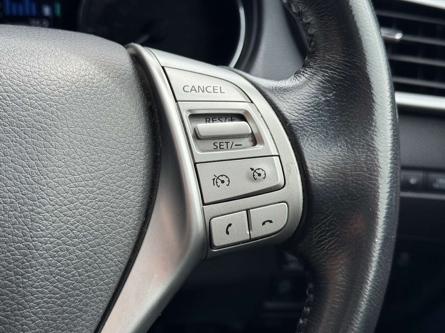 Used Nissan X-Trail 2016 for sale - 76600928: Photo 26