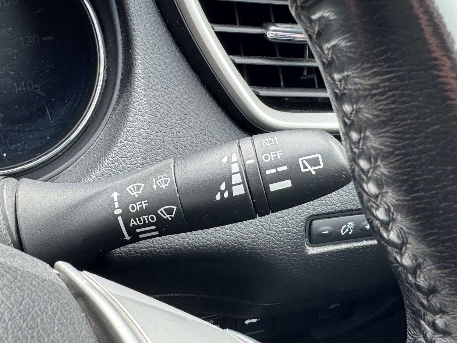 Used Nissan X-Trail 2016 for sale - 76600928: Photo 28