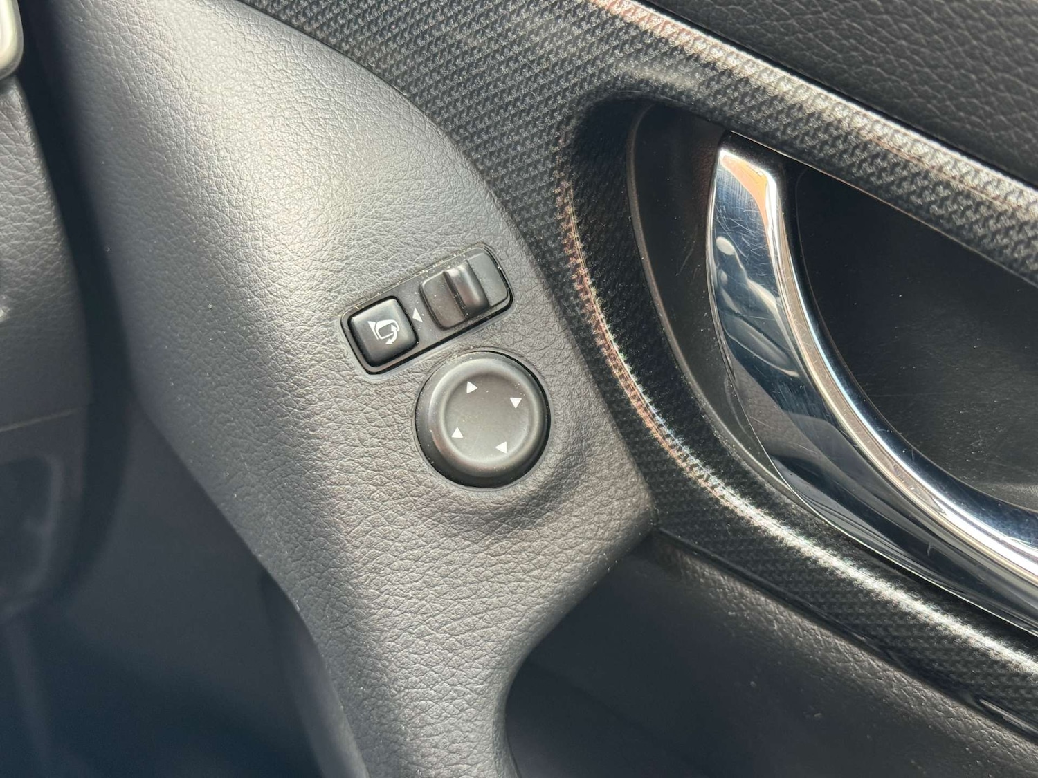 Used Nissan X-Trail 2016 for sale - 76600928: Photo 33