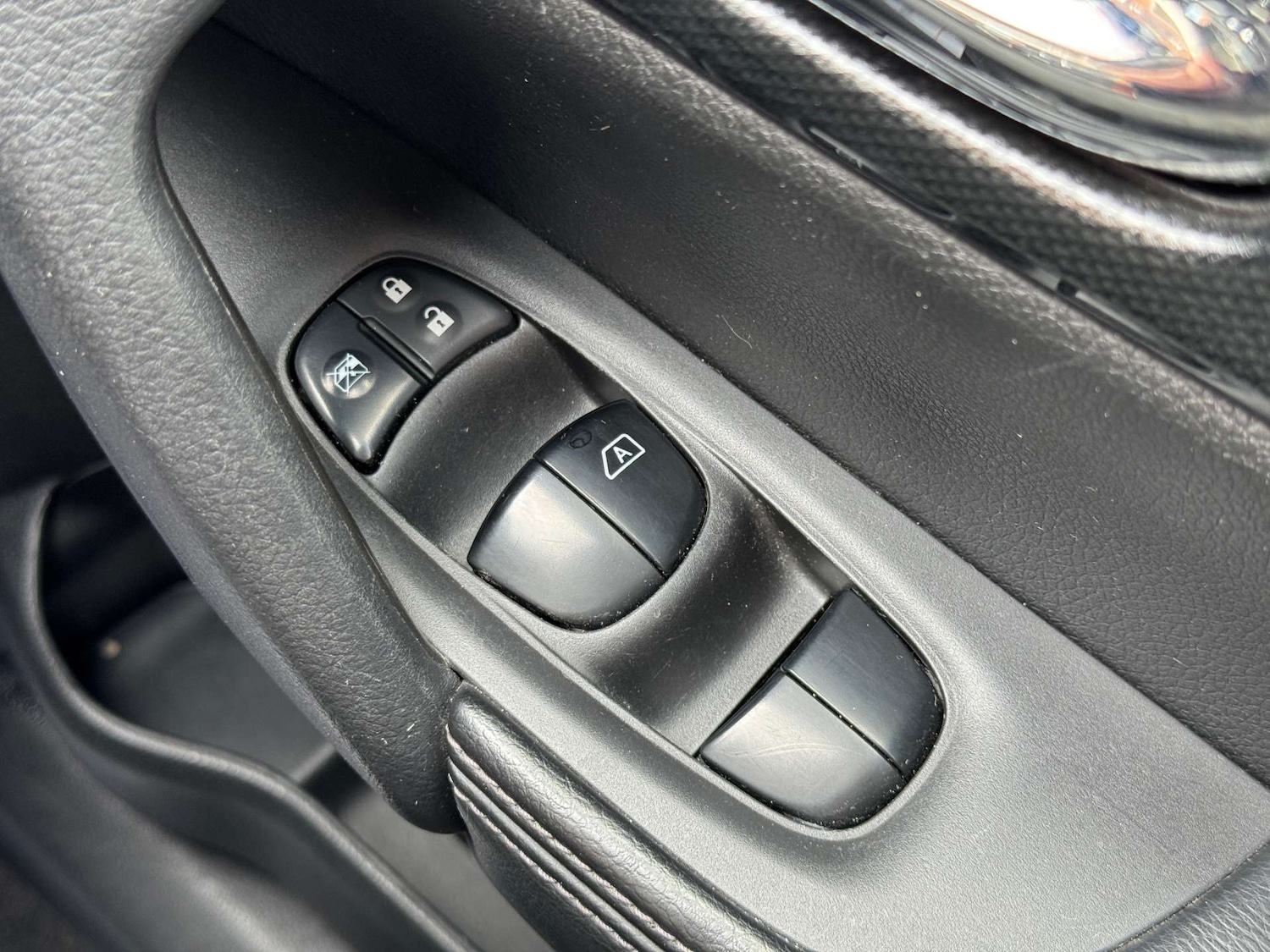 Used Nissan X-Trail 2016 for sale - 76600928: Photo 34