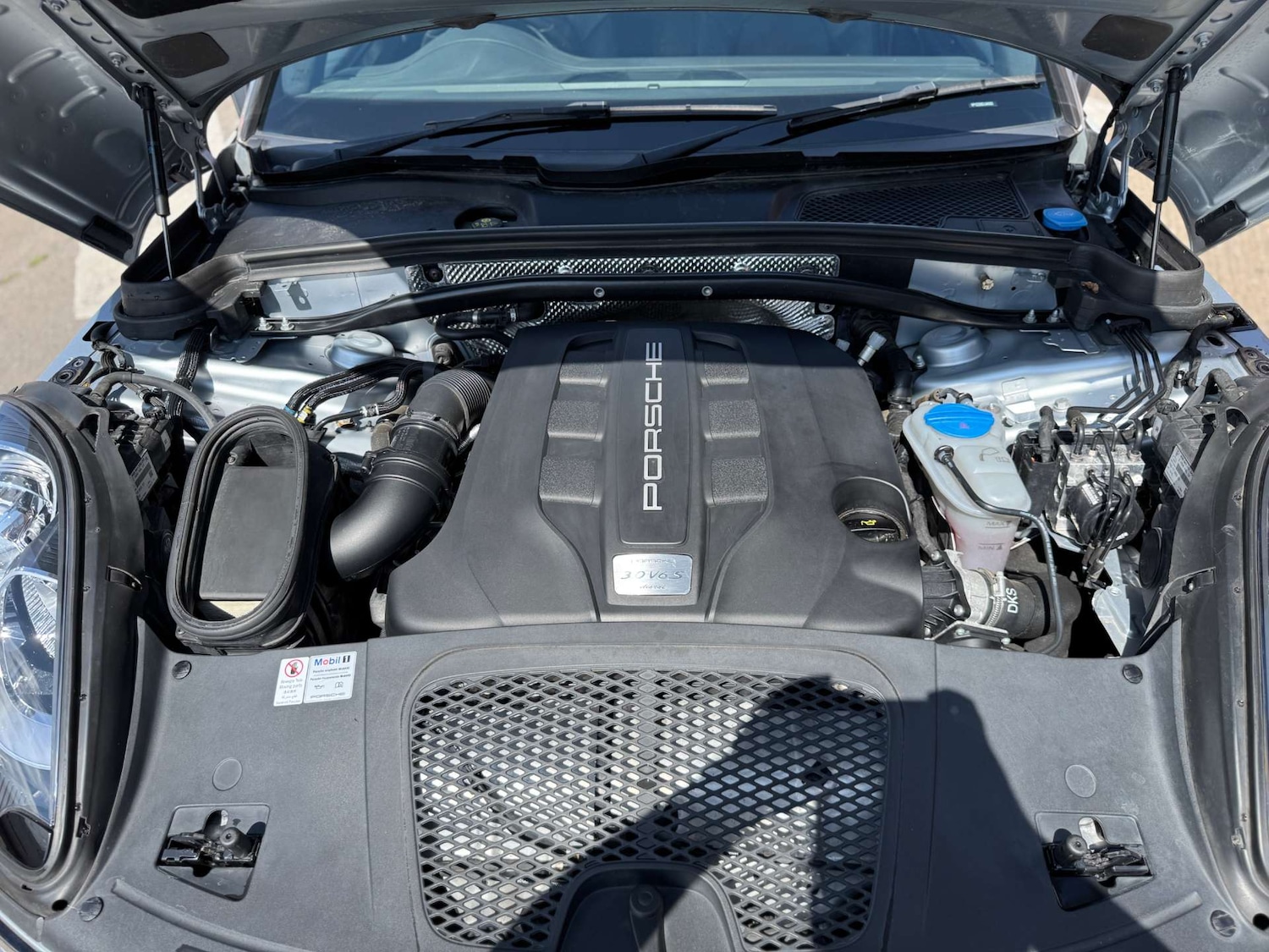 Used Porsche Macan 2017 for sale - 76600848: Photo 54