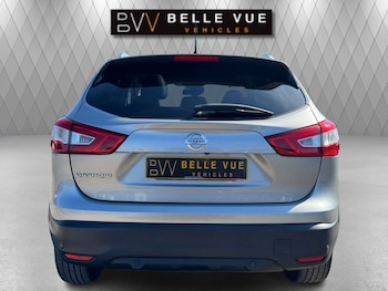 Used Nissan Qashqai 2017 for sale - 76101597: Photo