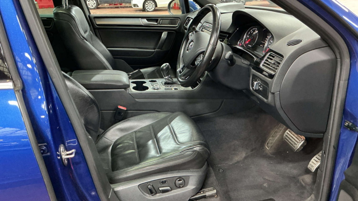 Used Volkswagen Touareg 2015 for sale - 76600783: Photo 10