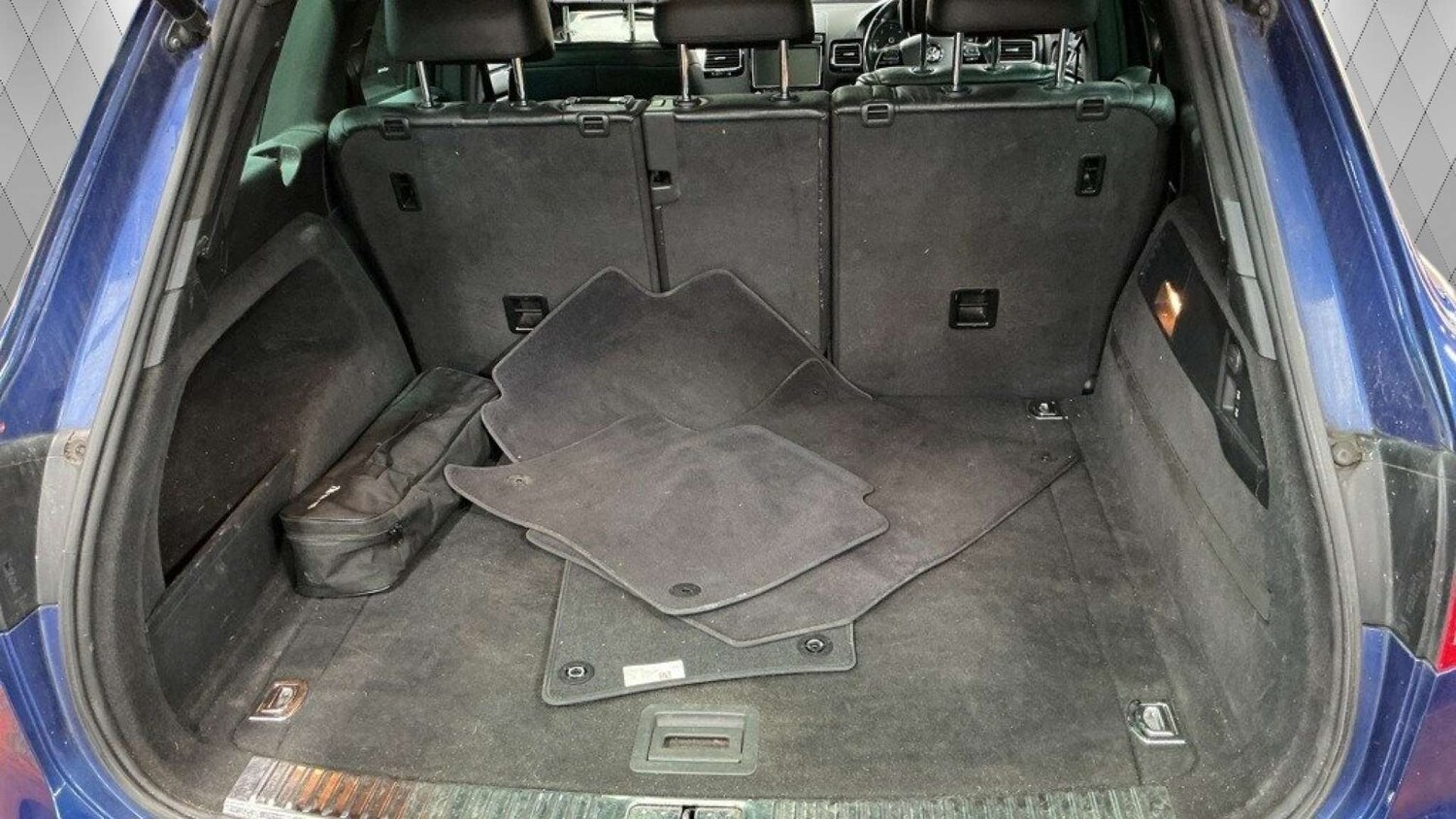 Used Volkswagen Touareg 2015 for sale - 76600783: Photo 16