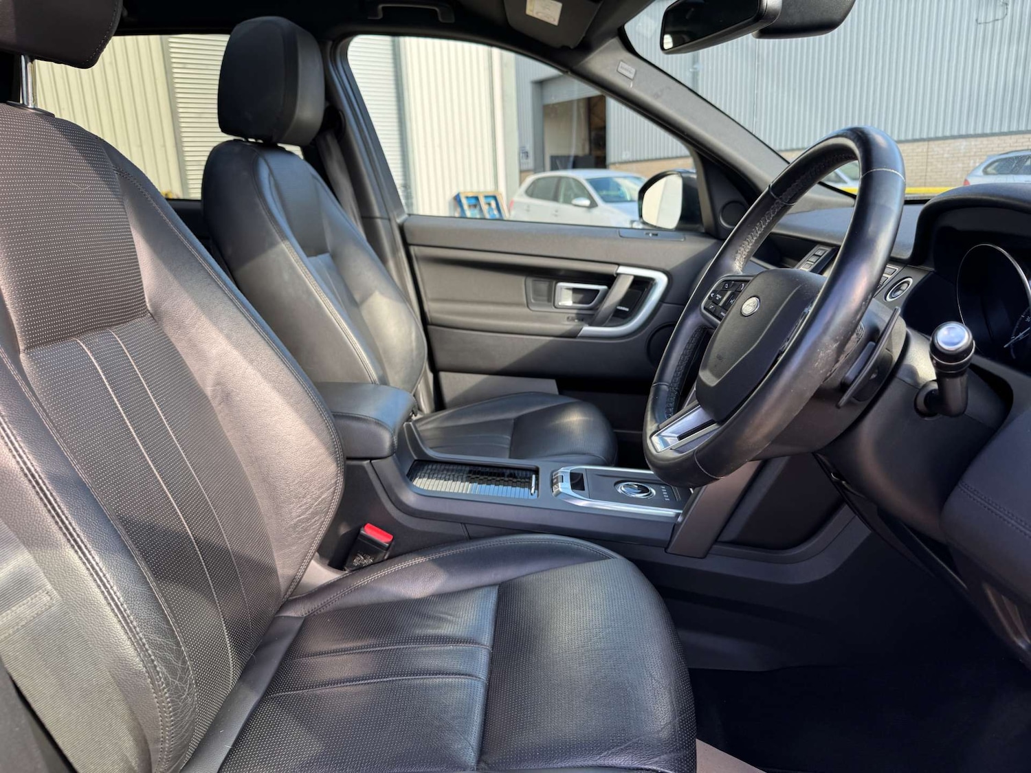 Used Land Rover Discovery Sport 2019 for sale - 76277427: Photo 12