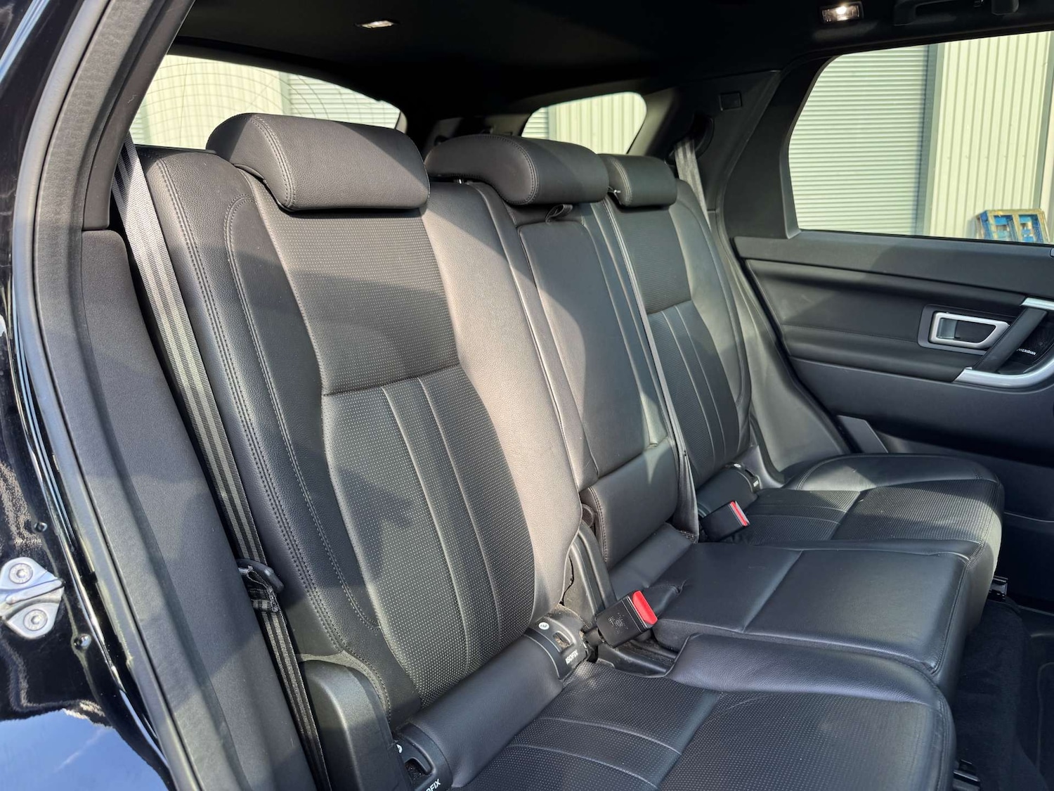 Used Land Rover Discovery Sport 2019 for sale - 76277427: Photo 17