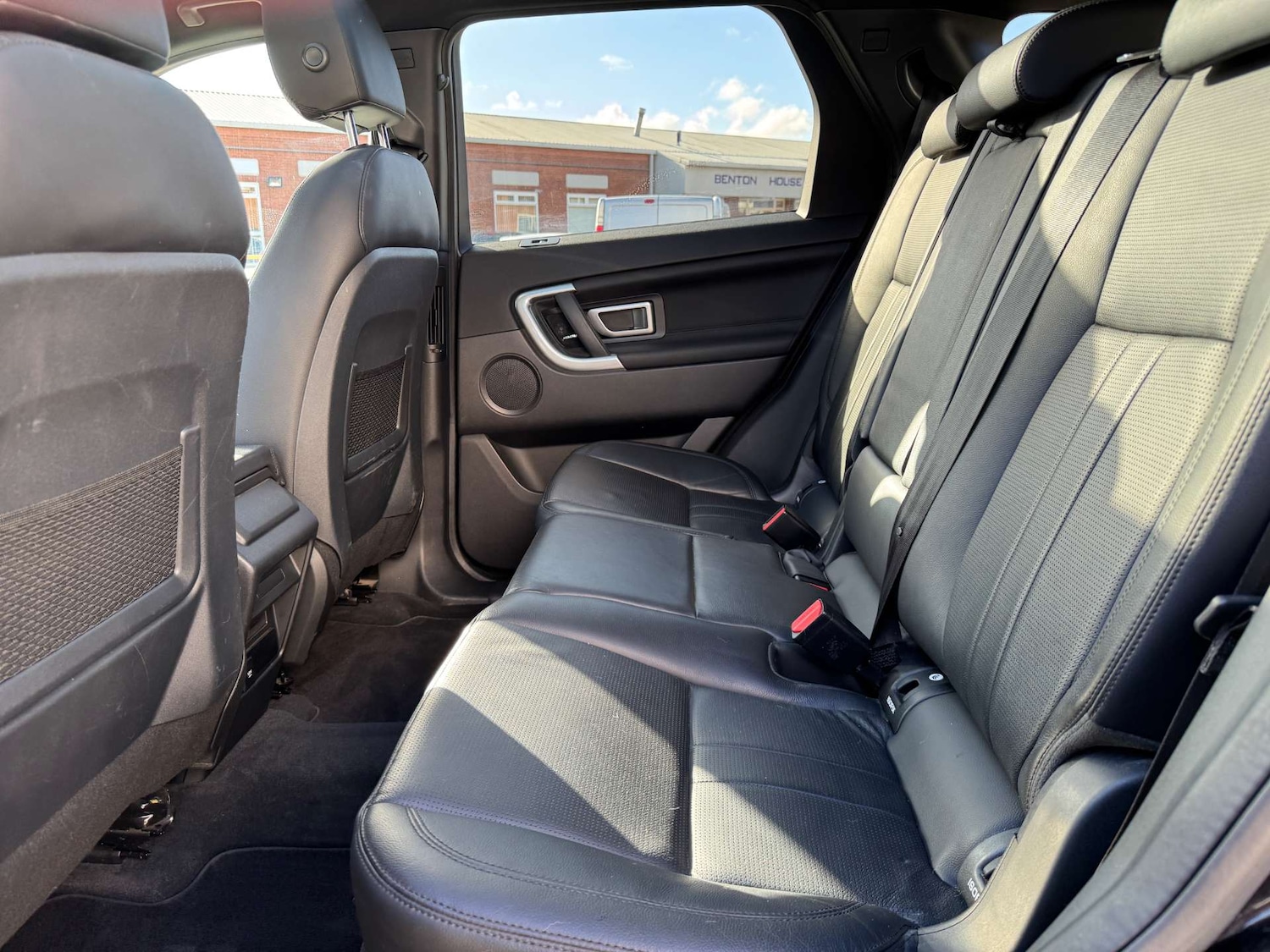 Used Land Rover Discovery Sport 2019 for sale - 76277427: Photo 18