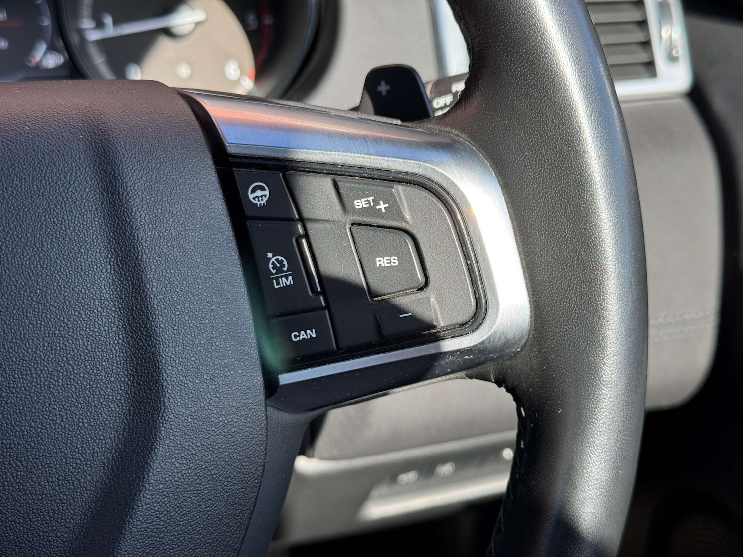 Used Land Rover Discovery Sport 2019 for sale - 76277427: Photo 27