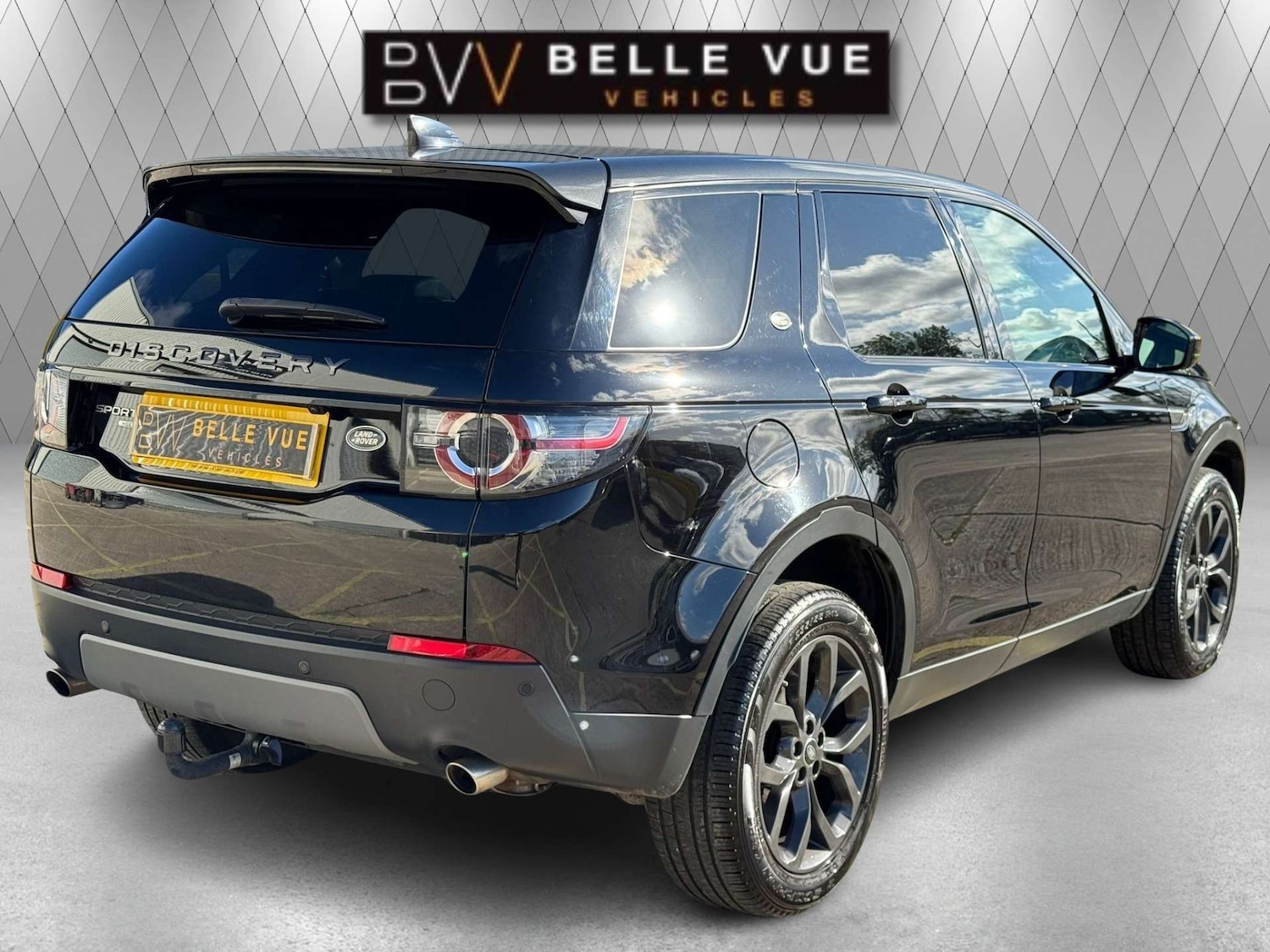 Used Land Rover Discovery Sport 2019 for sale - 76277427: Photo 3