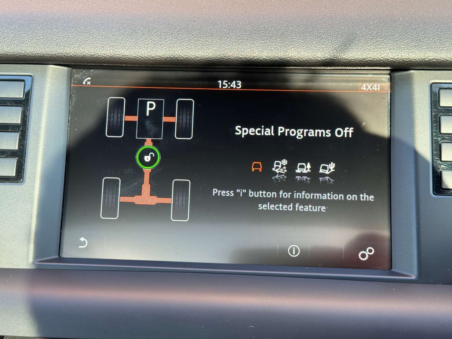 Used Land Rover Discovery Sport 2019 for sale - 76277427: Photo 42