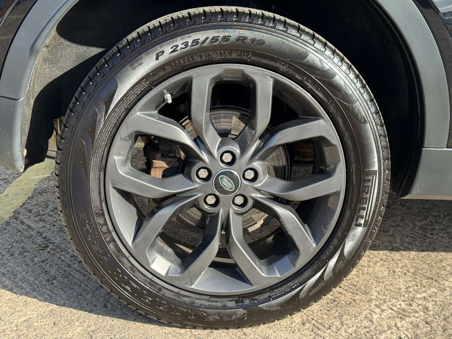 Used Land Rover Discovery Sport 2019 for sale - 76277427: Photo 57