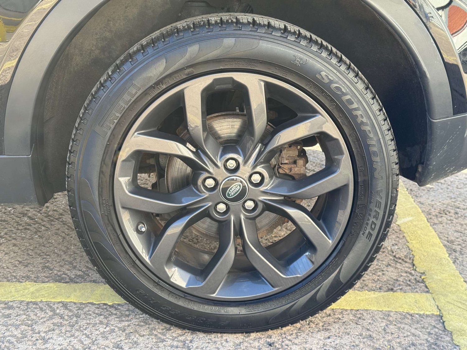 Used Land Rover Discovery Sport 2019 for sale - 76277427: Photo 58
