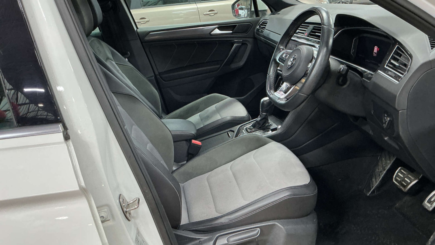 Used Volkswagen Tiguan 2019 for sale - 76927418: Photo 10