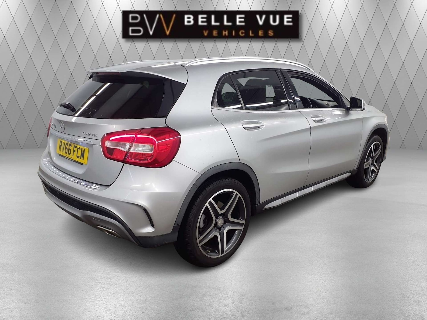 Used Mercedes-Benz GLA 2016 for sale - 76606058: Photo 2