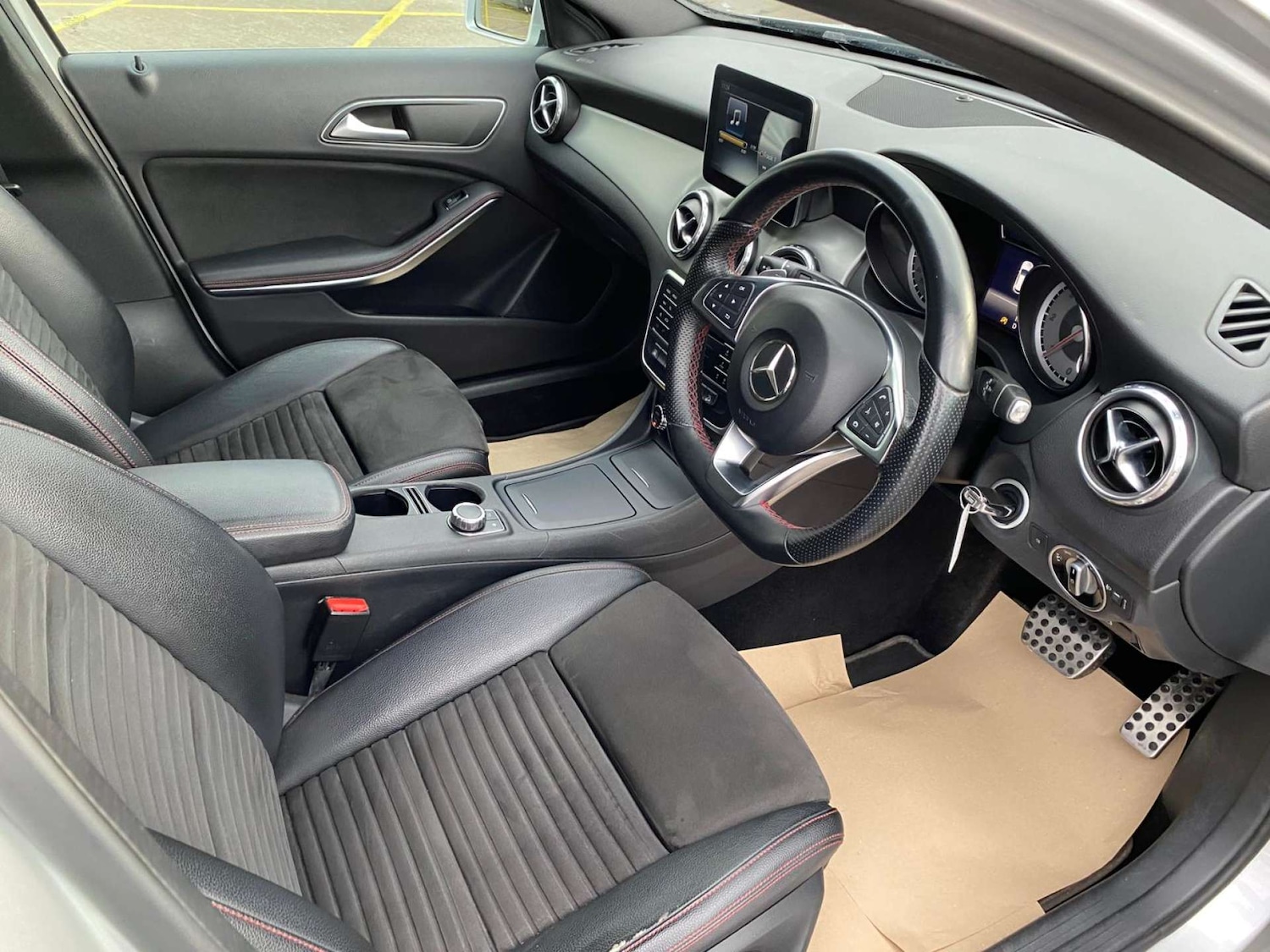 Used Mercedes-Benz GLA 2016 for sale - 76606058: Photo 25