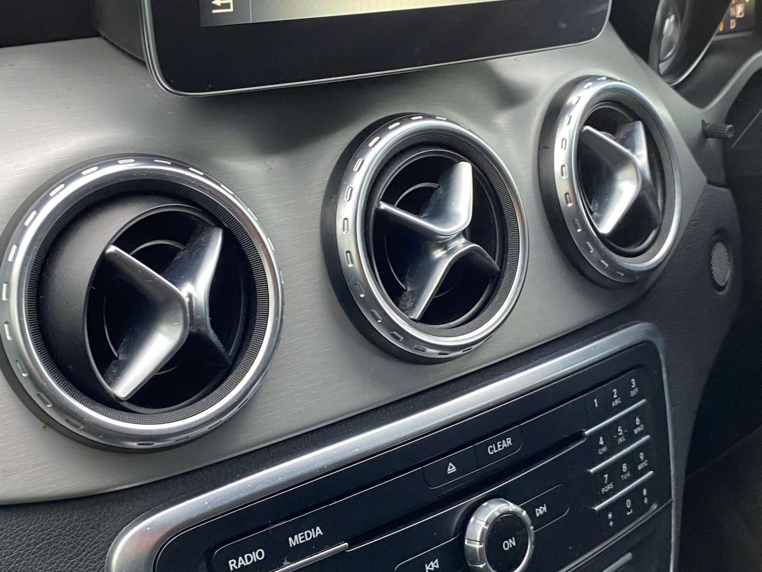 Used Mercedes-Benz GLA 2016 for sale - 76606058: Photo 28