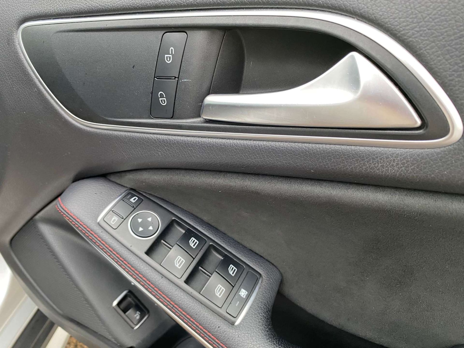 Used Mercedes-Benz GLA 2016 for sale - 76606058: Photo 48