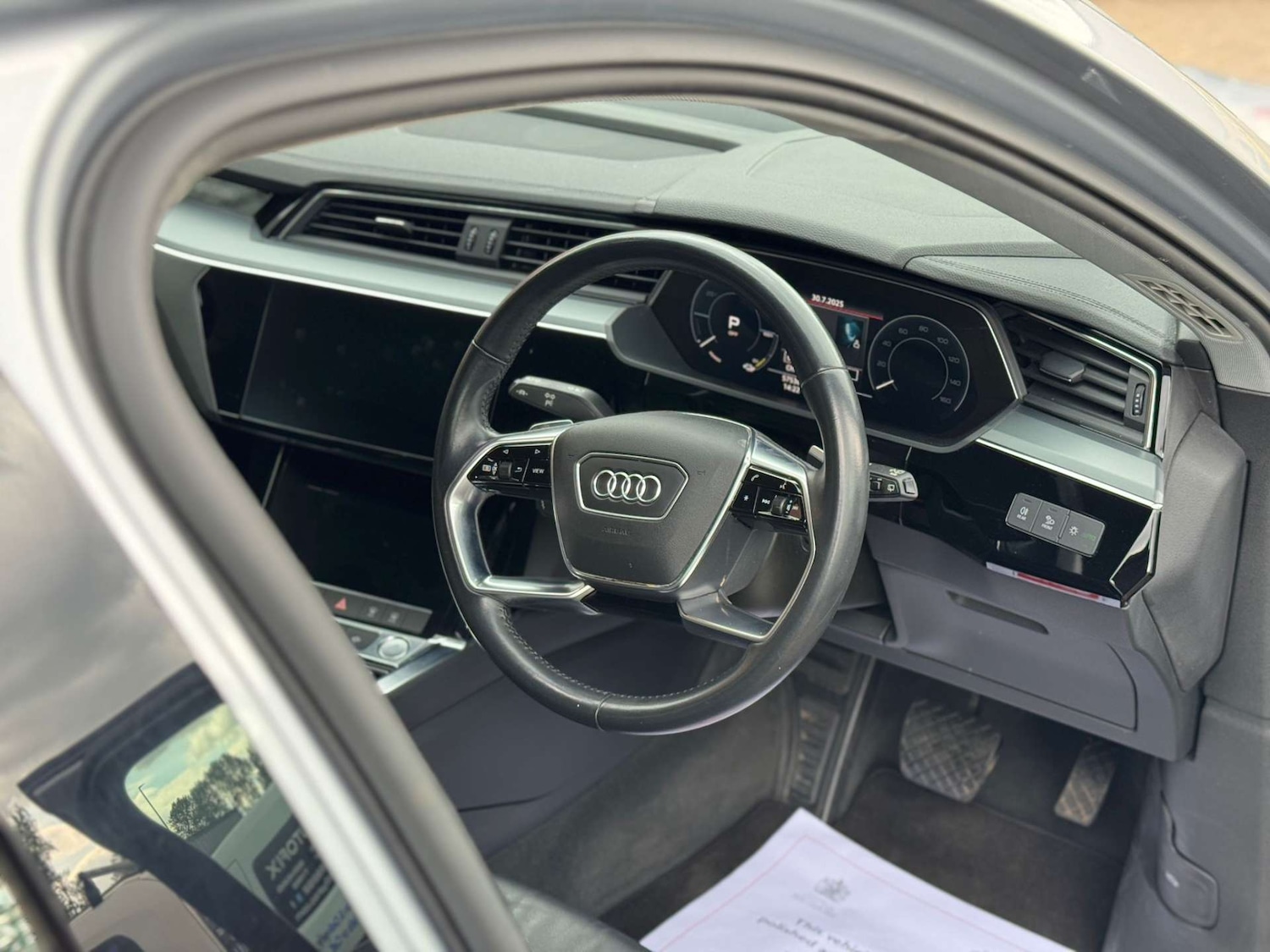 Used Audi e-tron 2020 for sale - 76363790: Photo 10