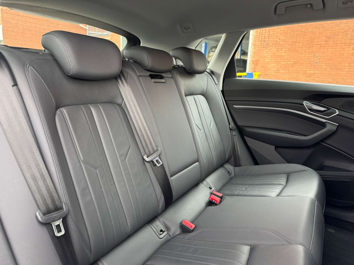 Used Audi e-tron 2020 for sale - 76363790: Photo 19