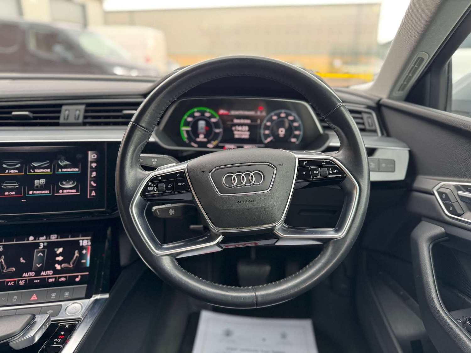 Used Audi e-tron 2020 for sale - 76363790: Photo 25