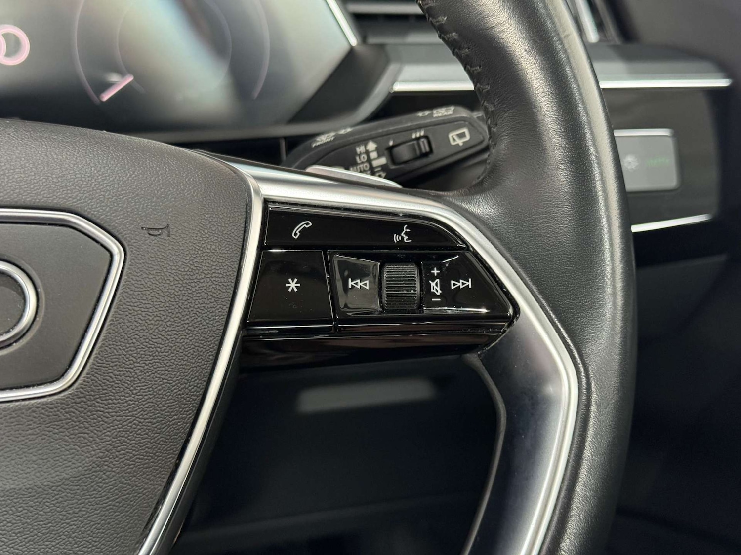 Used Audi e-tron 2020 for sale - 76363790: Photo 27