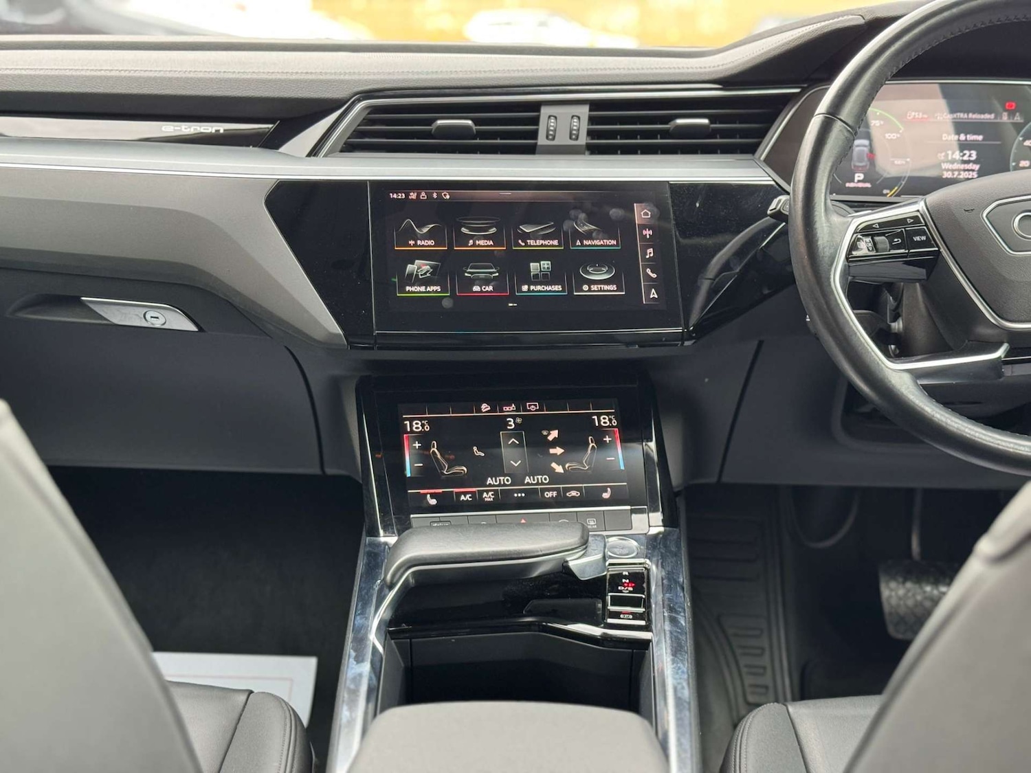 Used Audi e-tron 2020 for sale - 76363790: Photo 40