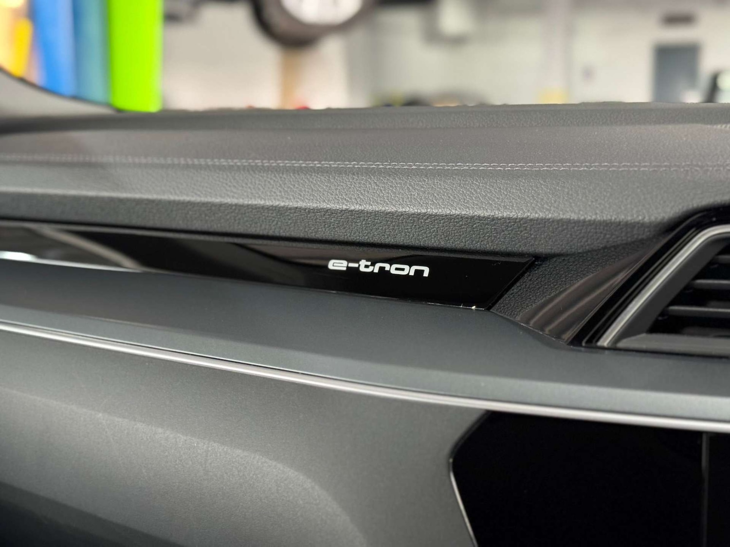 Used Audi e-tron 2020 for sale - 76363790: Photo 56