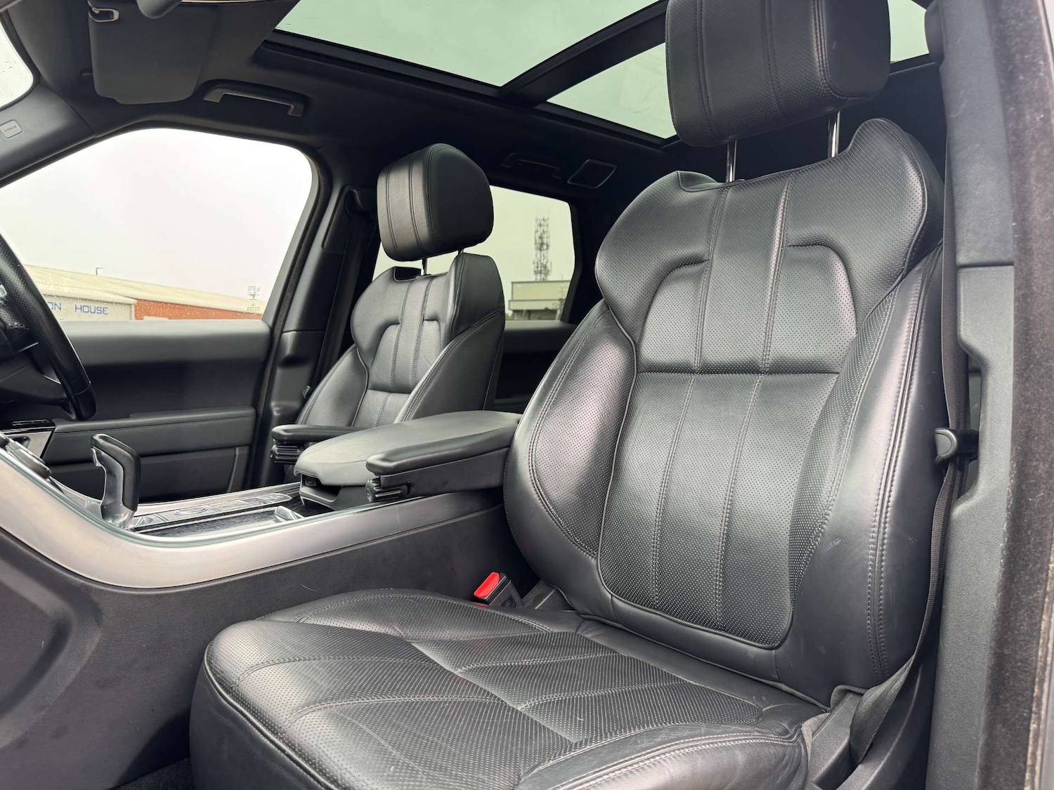 Used Land Rover Range Rover Sport 2015 for sale - 76600651: Photo 16