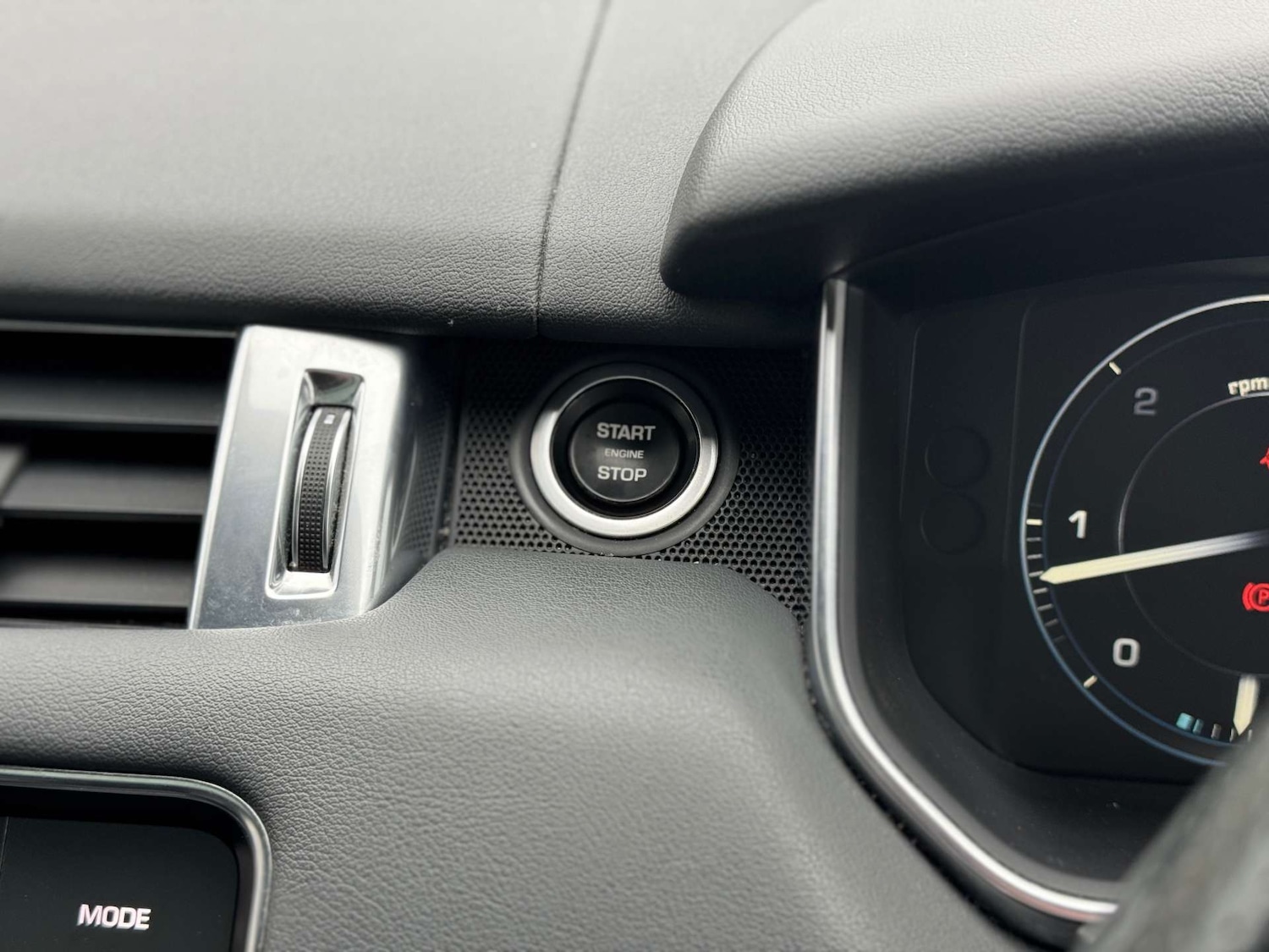 Used Land Rover Range Rover Sport 2015 for sale - 76600651: Photo 28