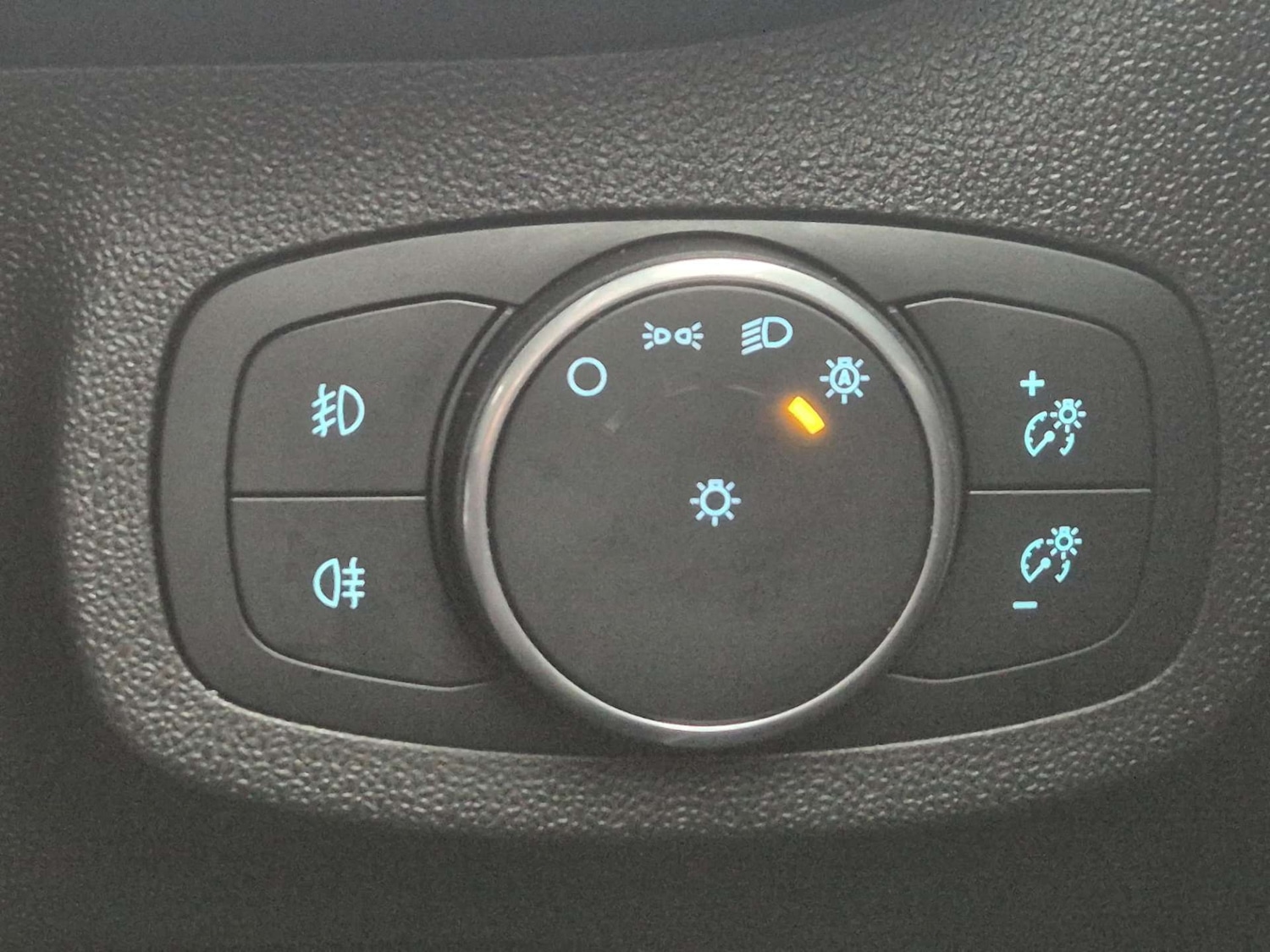 Used Ford Fiesta 2018 for sale - 76475109: Photo 41