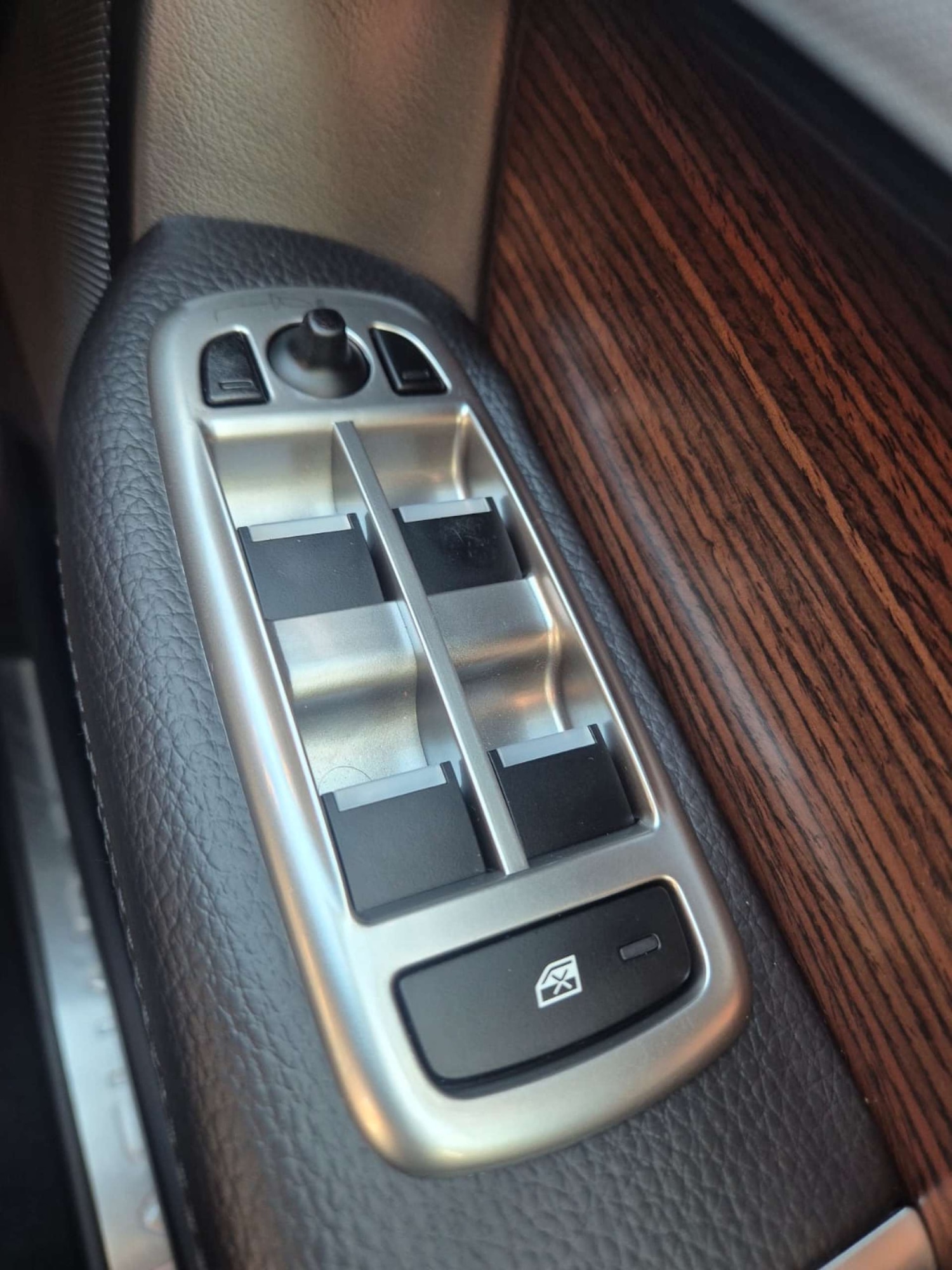 Used Jaguar XF 2014 for sale - 76574598: Photo 42