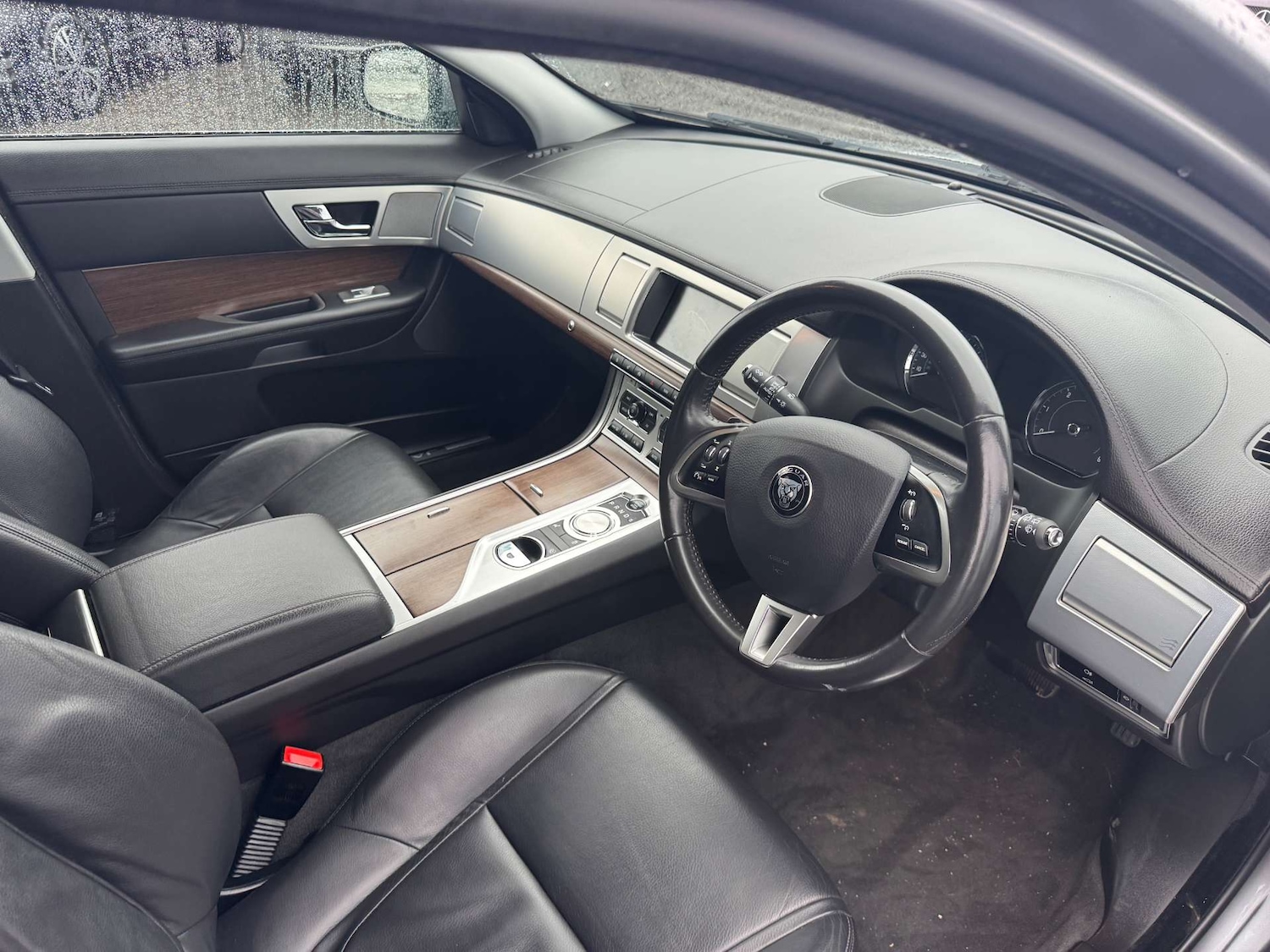 Used Jaguar XF 2014 for sale - 76574598: Photo 8