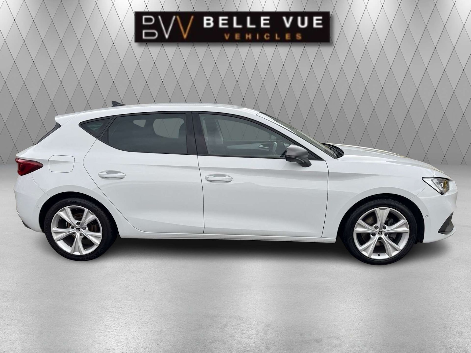 Used SEAT Leon 2021 for sale - 76600994: Photo 2