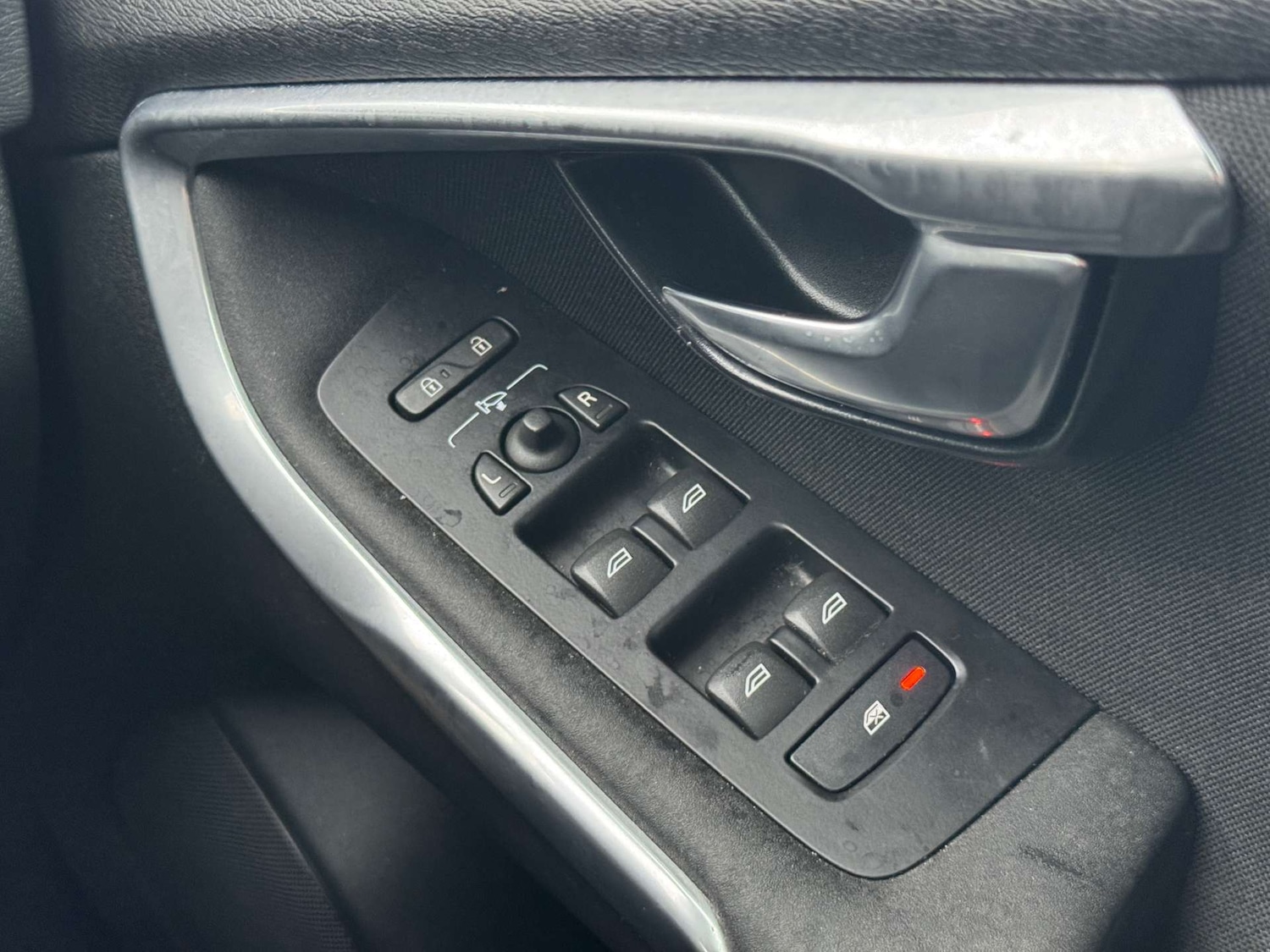 Used Volvo V40 2019 for sale - 76608988: Photo 18