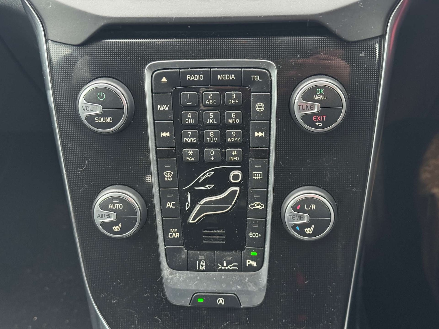 Used Volvo V40 2019 for sale - 76608988: Photo 21